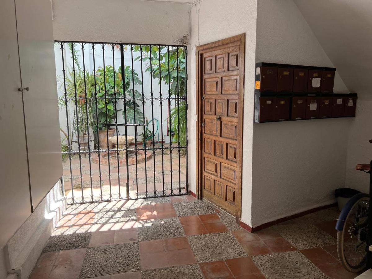 コルドバApartamento Los Califas A 100M De La Catedralアパートメント エクステリア 写真