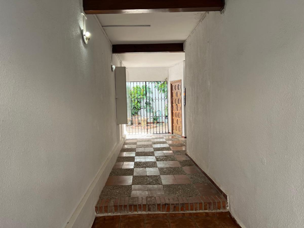 コルドバApartamento Los Califas A 100M De La Catedralアパートメント エクステリア 写真