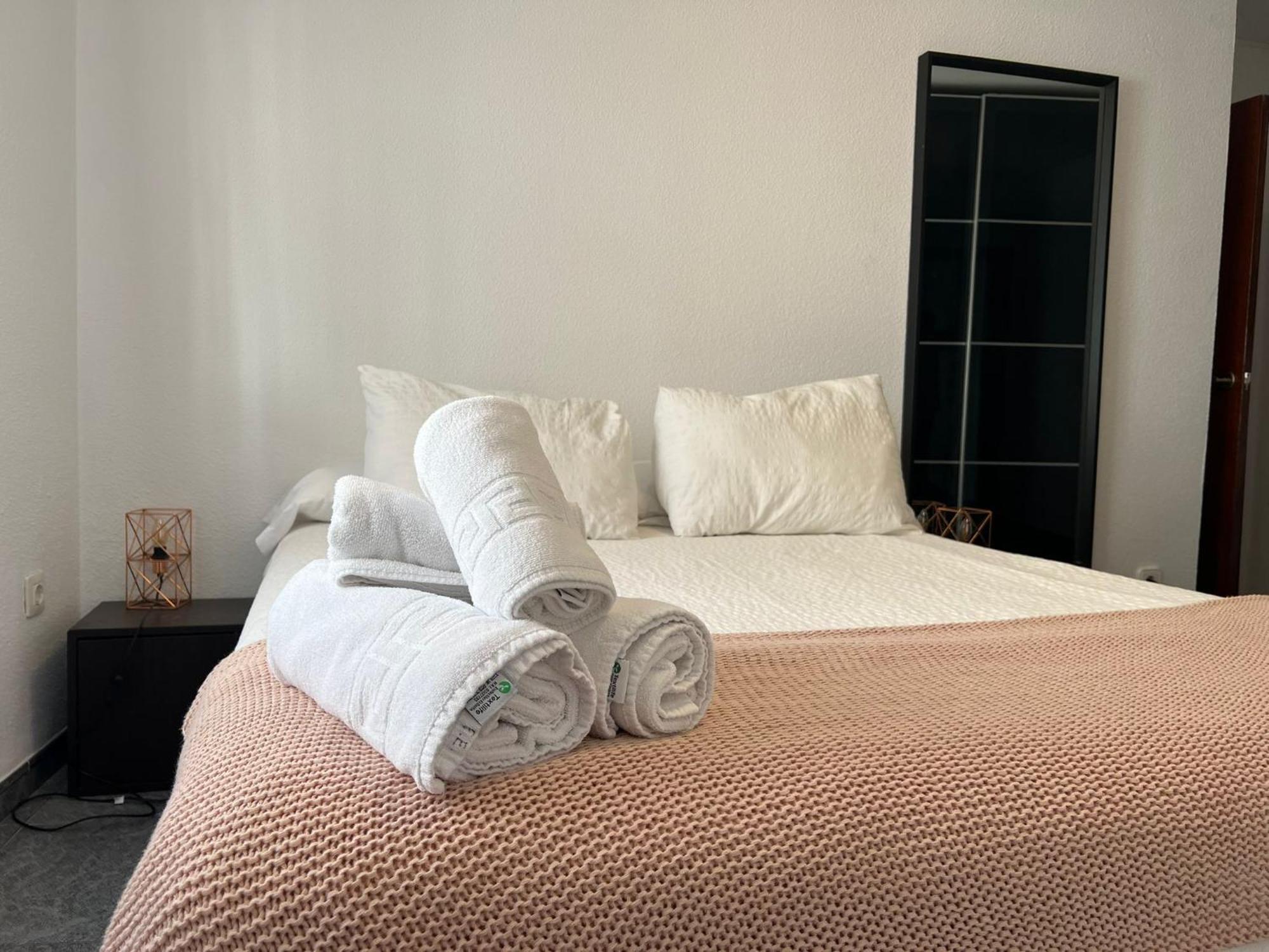 コルドバApartamento Los Califas A 100M De La Catedralアパートメント エクステリア 写真